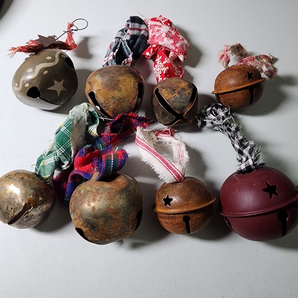 Rustic Bell Lot - Picture 3 of 4